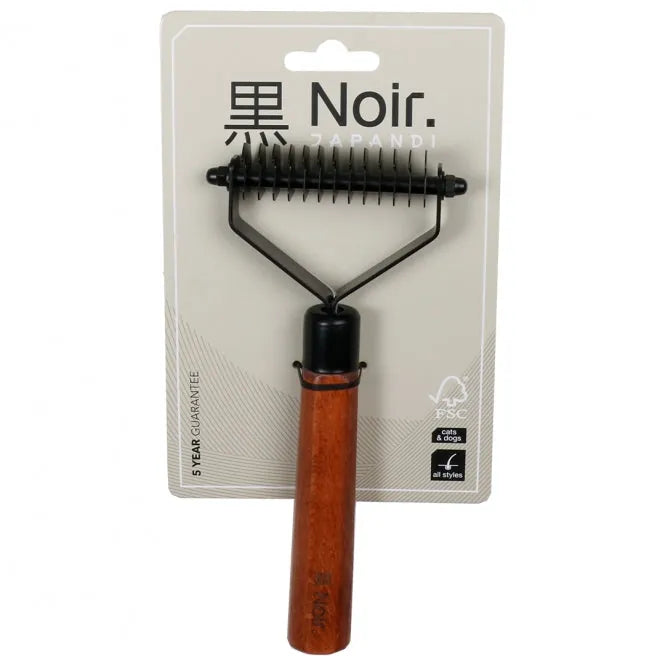 EBI Noir Japandi Trimmstriegel – für effektive Fellpflege
