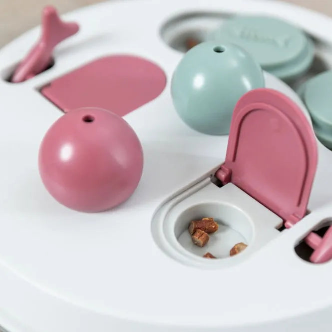 Trixie Cat Activity Flip Board – Brettspiel mit Kegeln