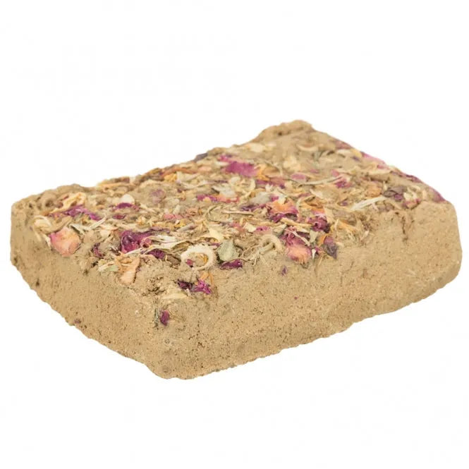 Trixie Lehmstein mit Blüten - 100g – natürlicher Snack für Kleinnager